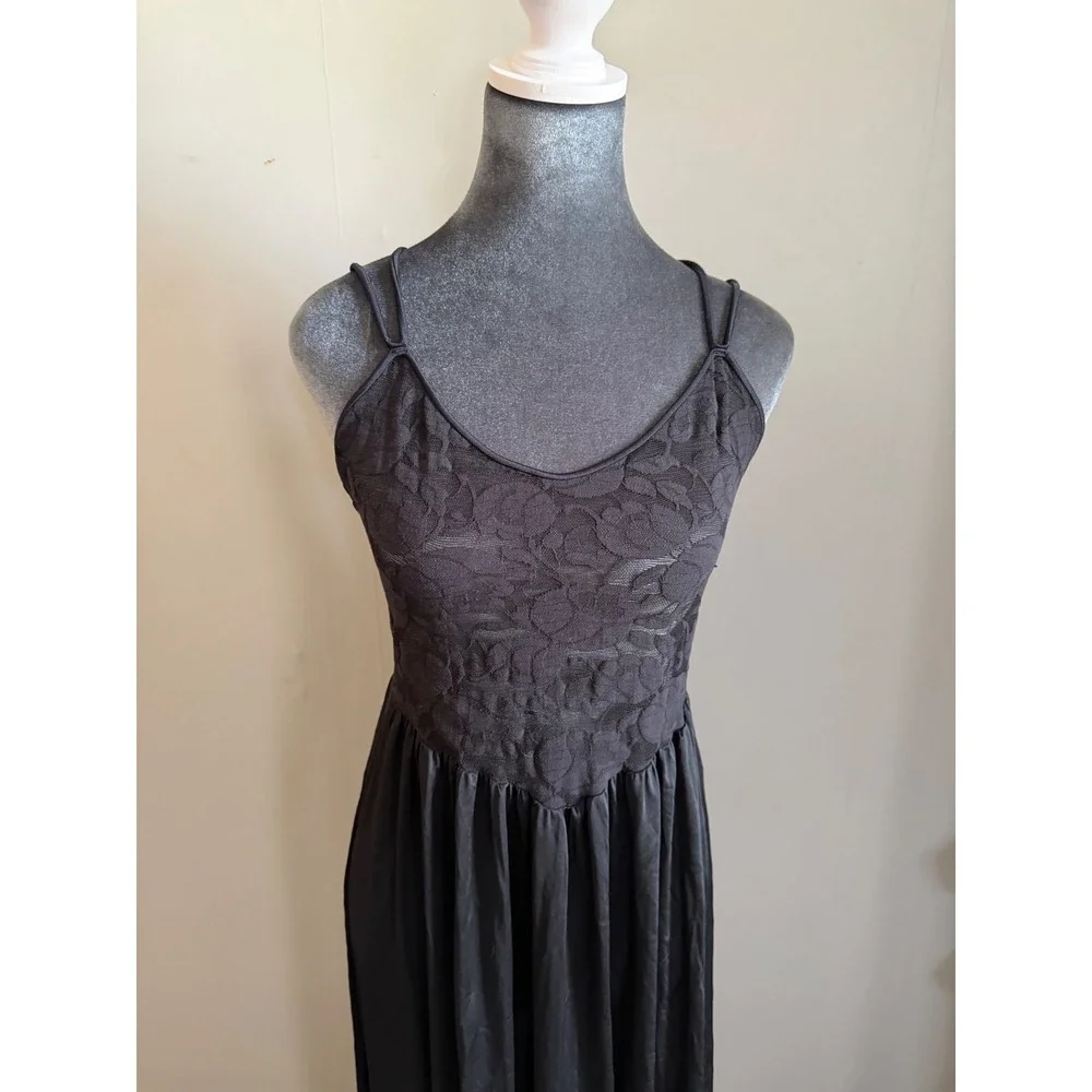 Olga Vintage Black Lace Bodice Maxi slip romantic nightgown Whimsigoth wedding L